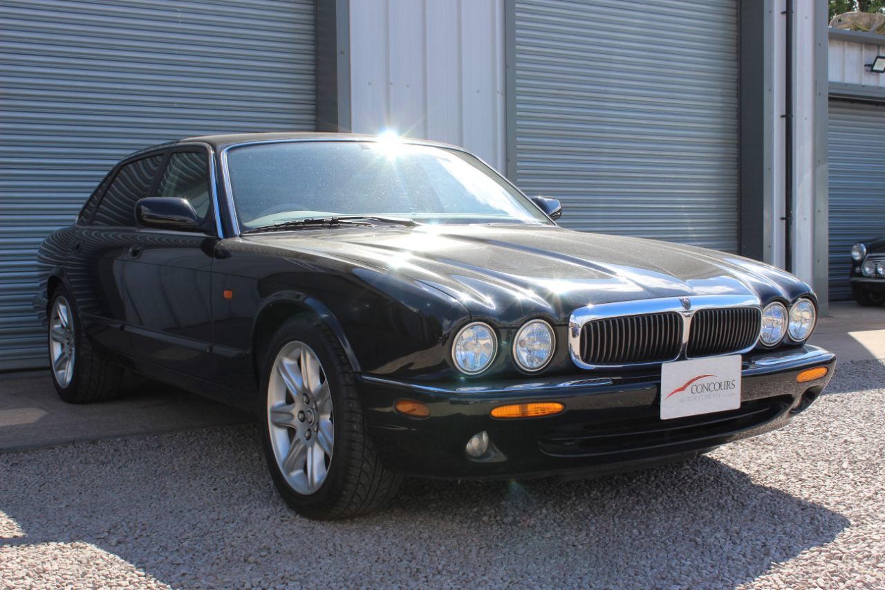 1998 Jaguar V8 Xj Series