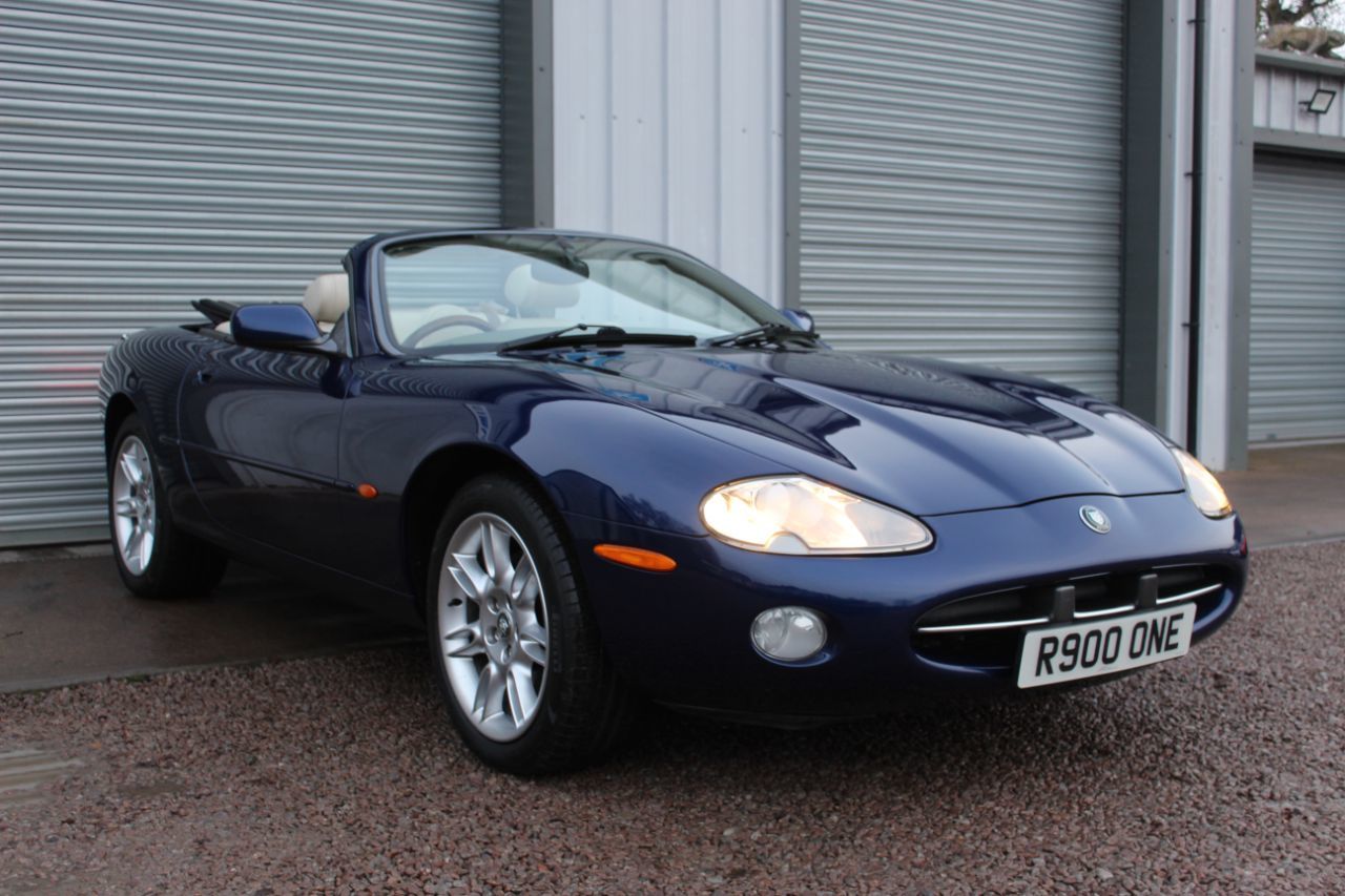 2001 Jaguar Xk8